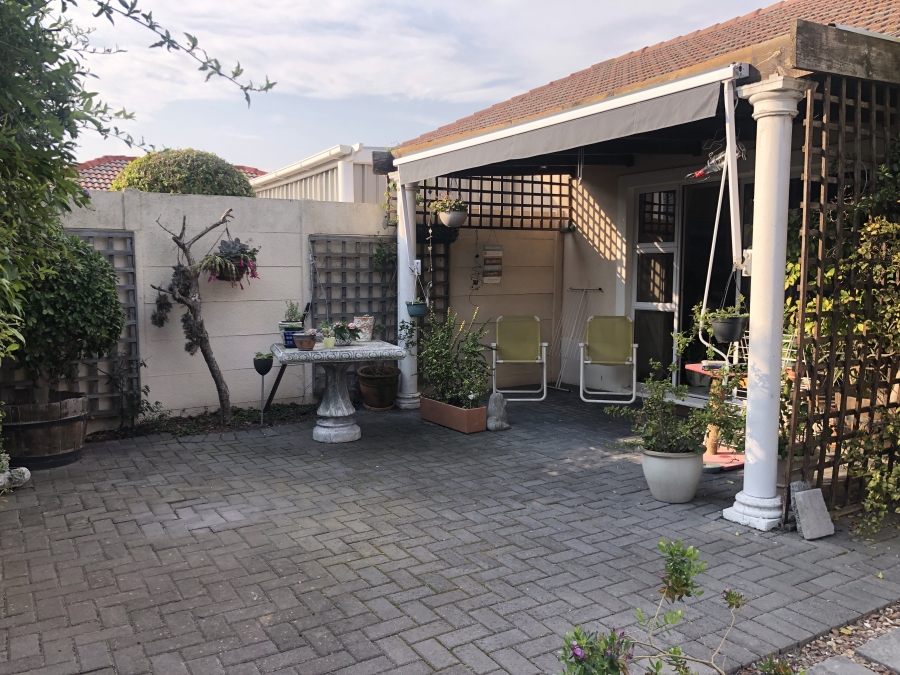 To Let 2 Bedroom Property for Rent in Century City Western Cape